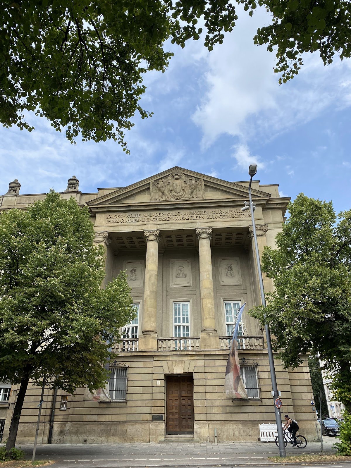 Foto 2 von 3