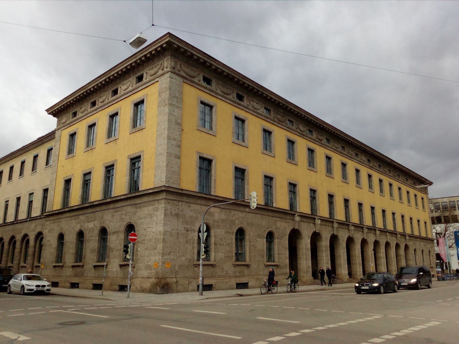 Foto 2 von 3